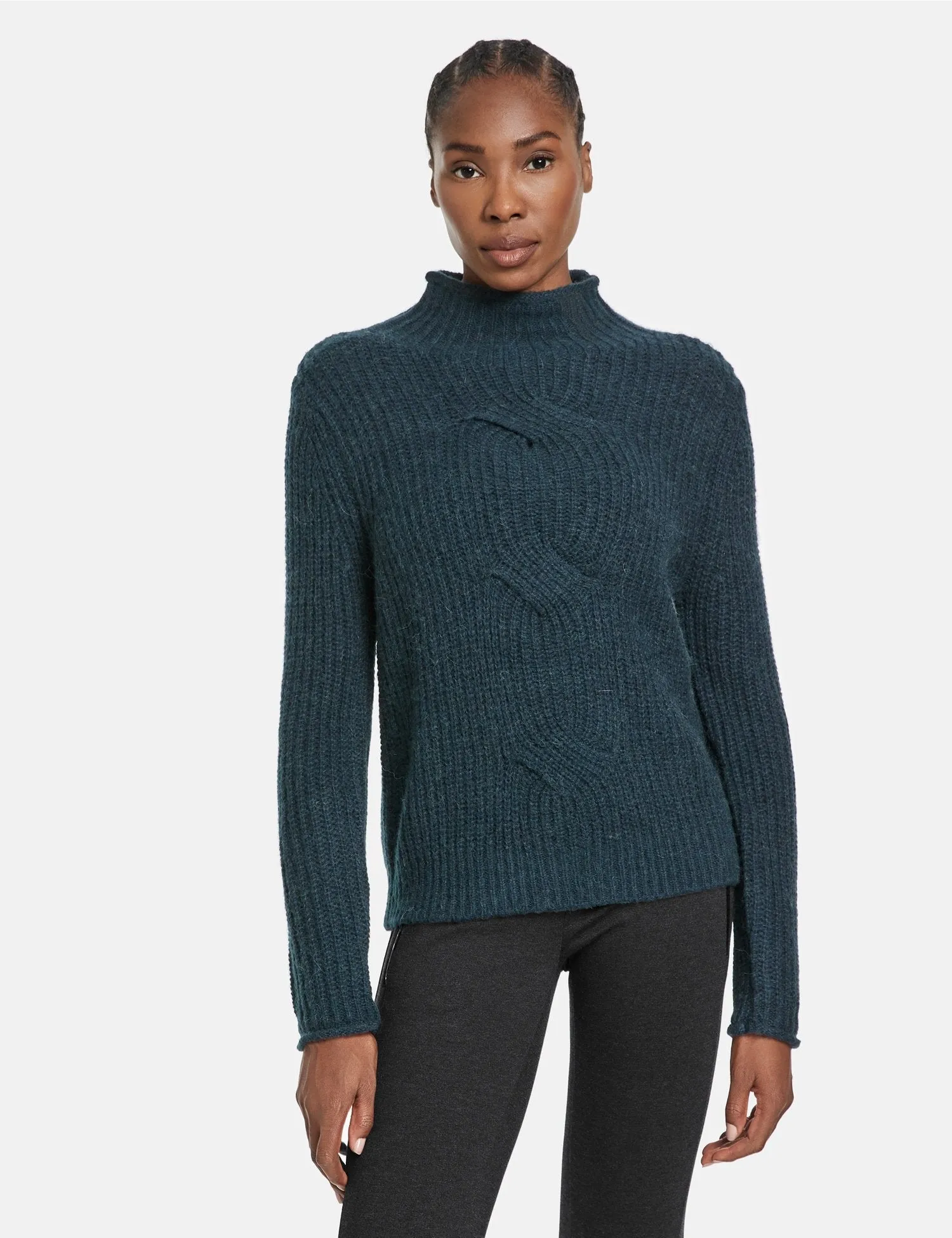 Cable Knit Pullover