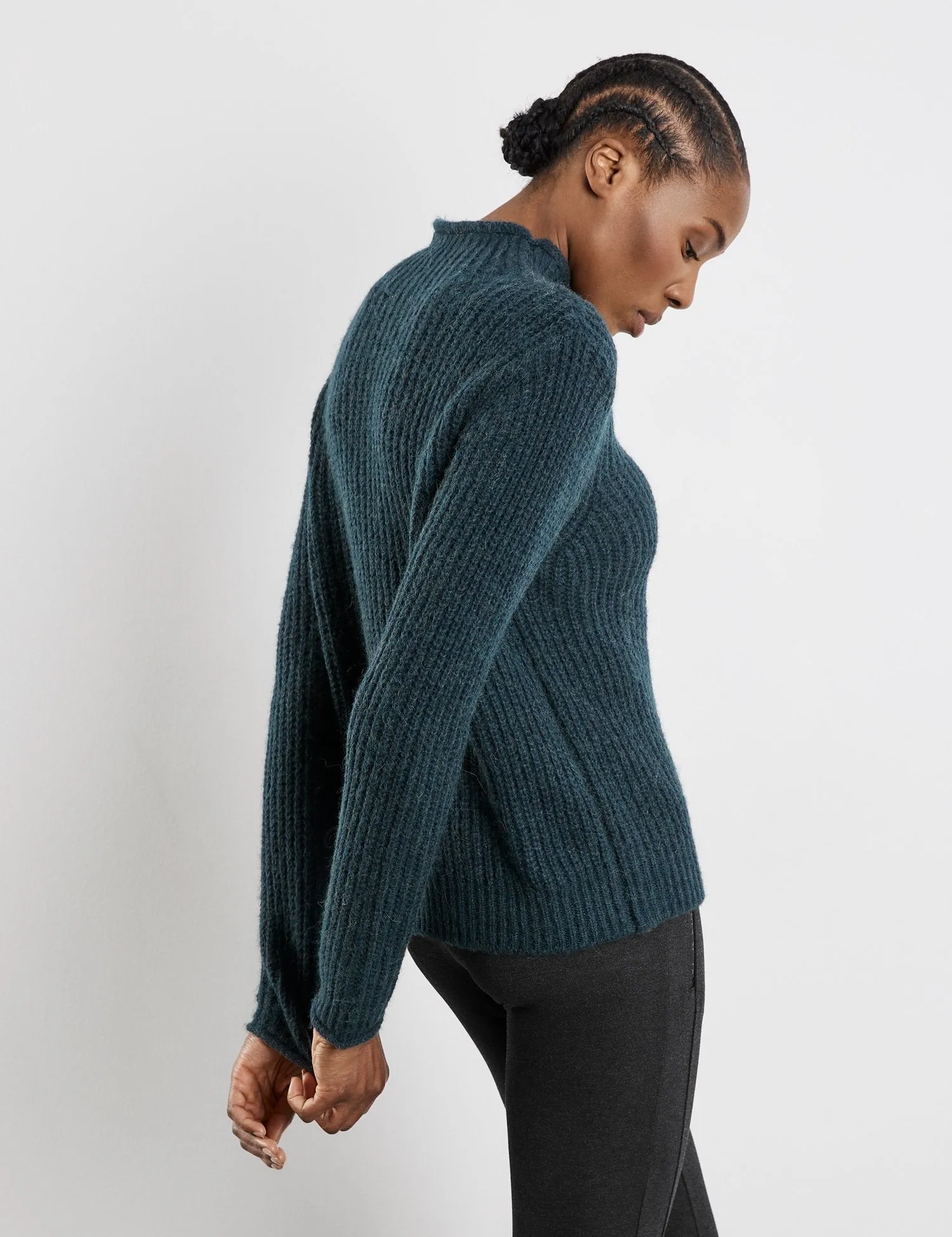 Cable Knit Pullover