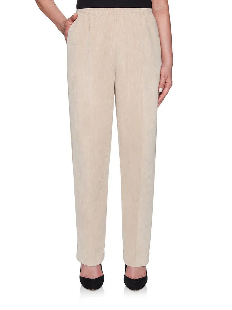 Classic Wale Corduroy Pull On Proportioned Short Pant