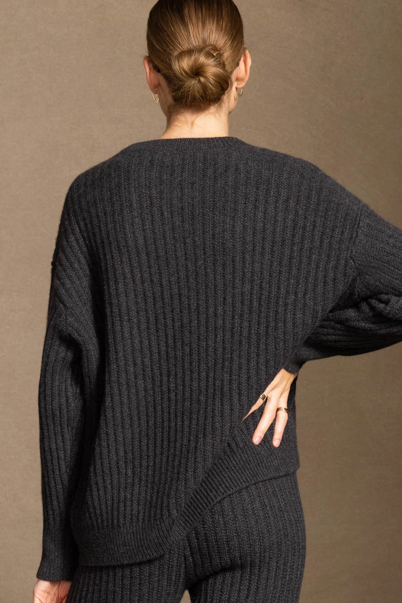 DEVYN CREWNECK CASHMERE SWEATER