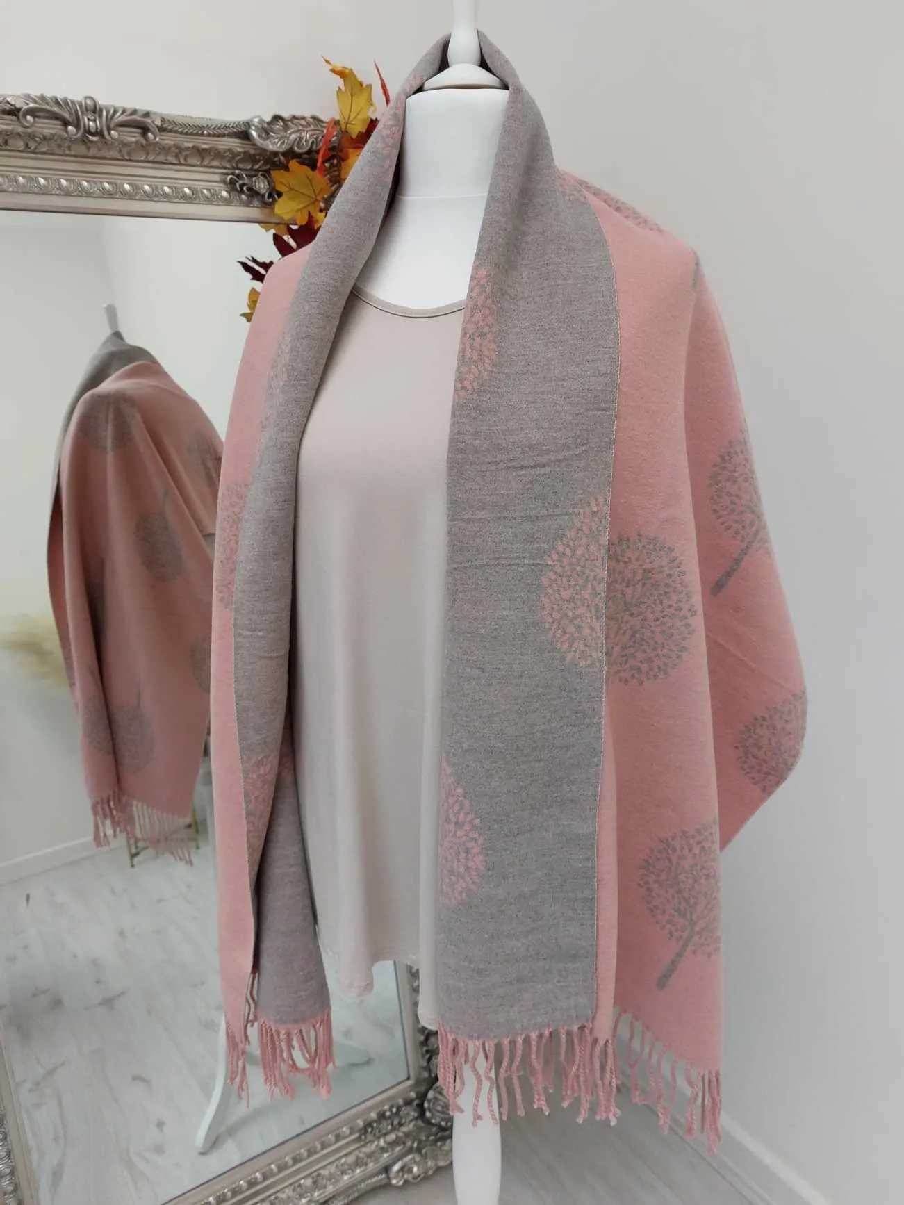 Kensington Cashmere Tree of Life Tassel Scarf - Choose your colour