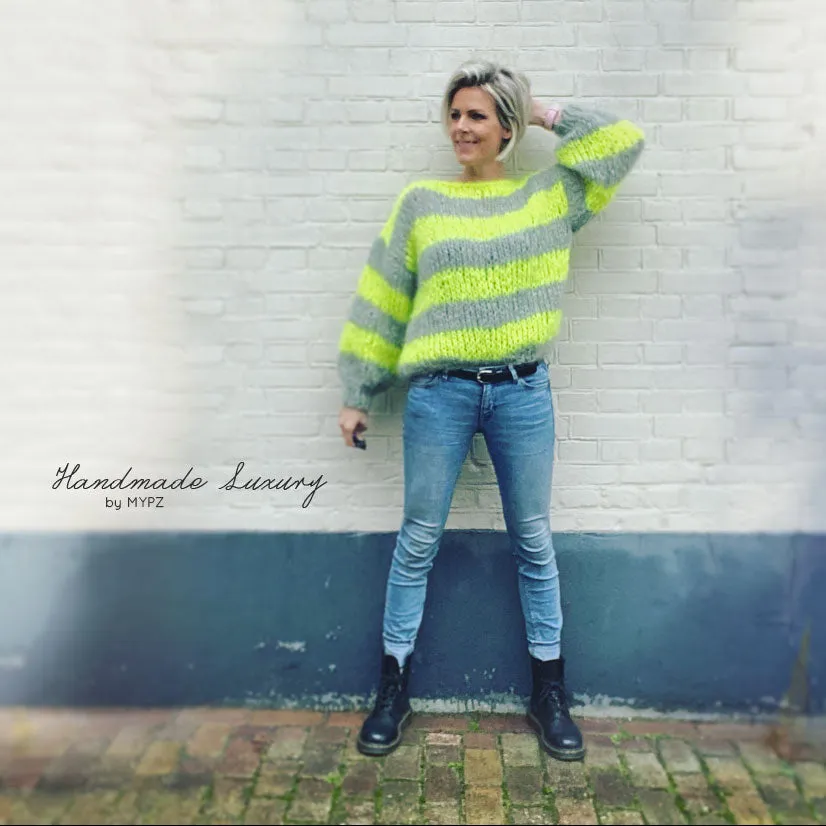 Knitting Kit – MYPZ Basic Chunky Pullover NEON – Beginner (ENG-NL-DE)