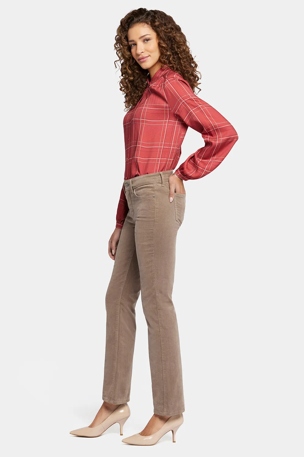 Marilyn Straight Pants In Petite - Saddlewood