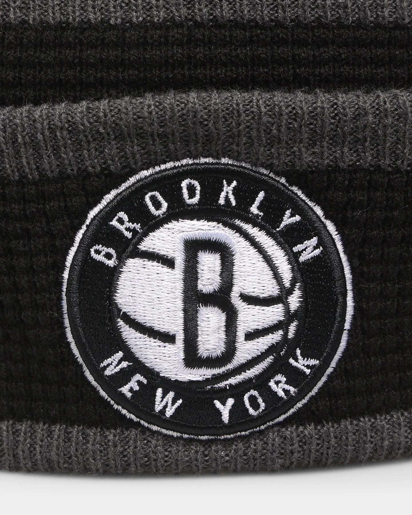 New Era Brooklyn Nets Pom Waffle Knit Beanie Original Team Colours